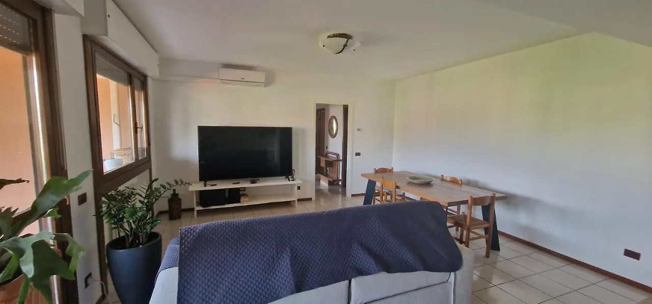Alicia Apartment Bergamo Italy