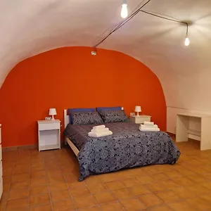 https://apt-house-of-the-night.hotels-amalfi.com