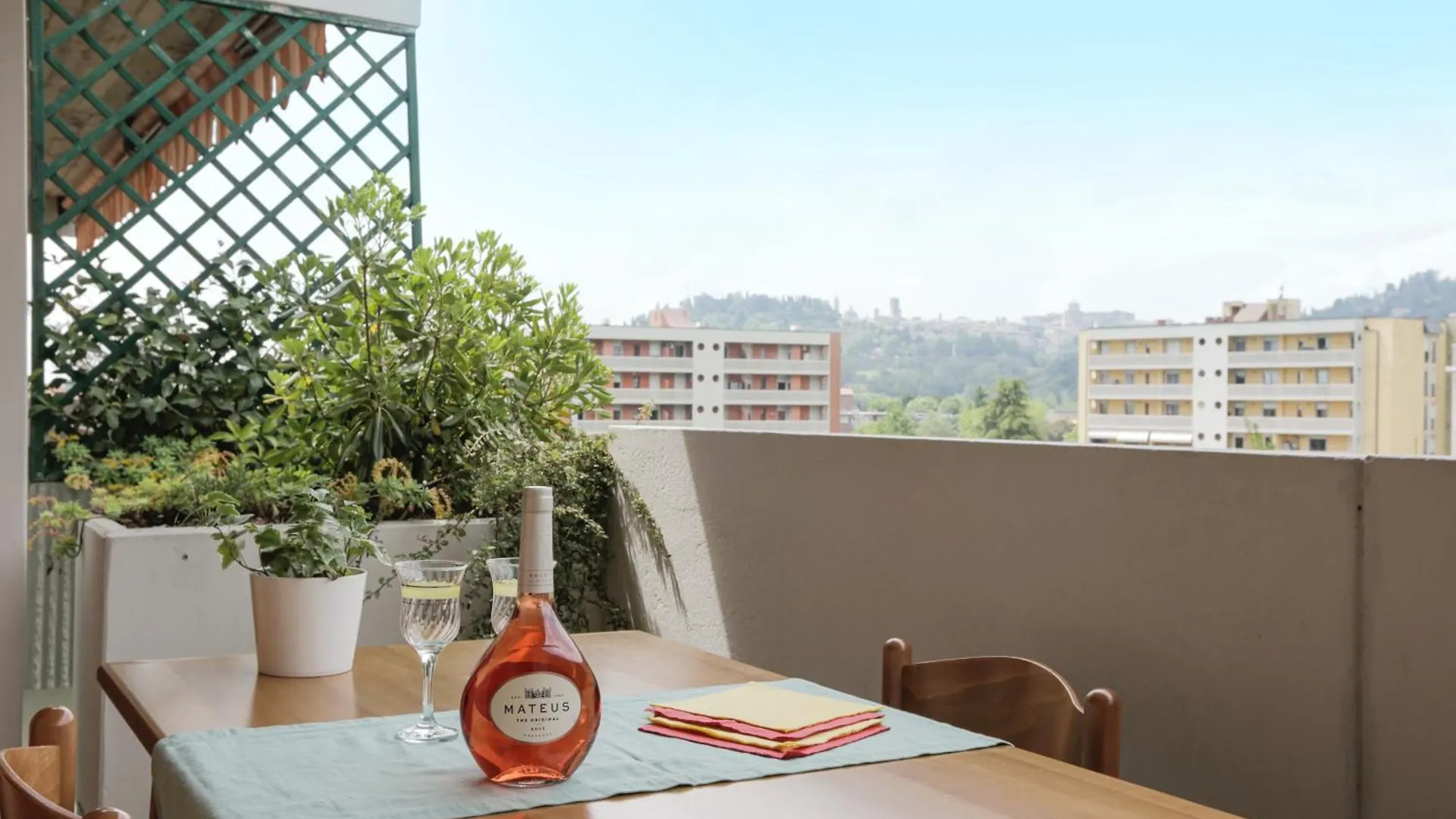 Alicia Apartment Bergamo Italy